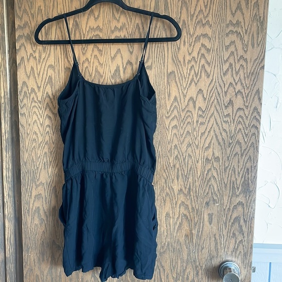 GAP Classic Black Tank Romper - Picture 5 of 6